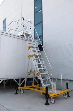 Plattformstrappa Justerbar 2-2,5m